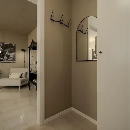 Cortonese 27 - Design - Italywego Daire *